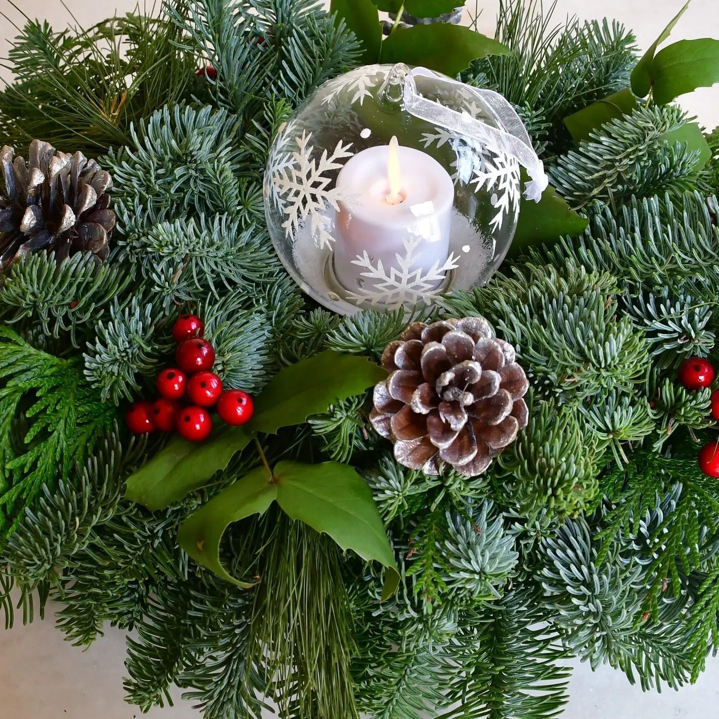Cedar and Snowflake Charm Centerpiece