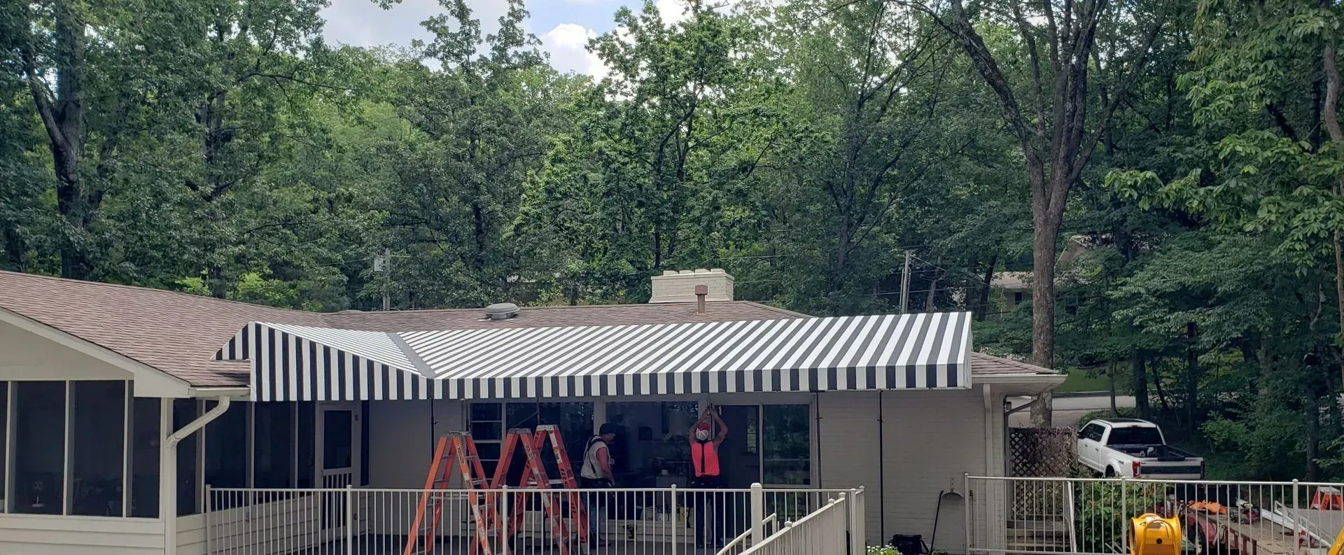 Matt Dodds Awning Installation — Decatur, AL — Evans Awnings
