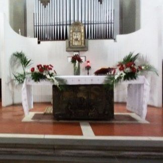 Altare per matrimoni