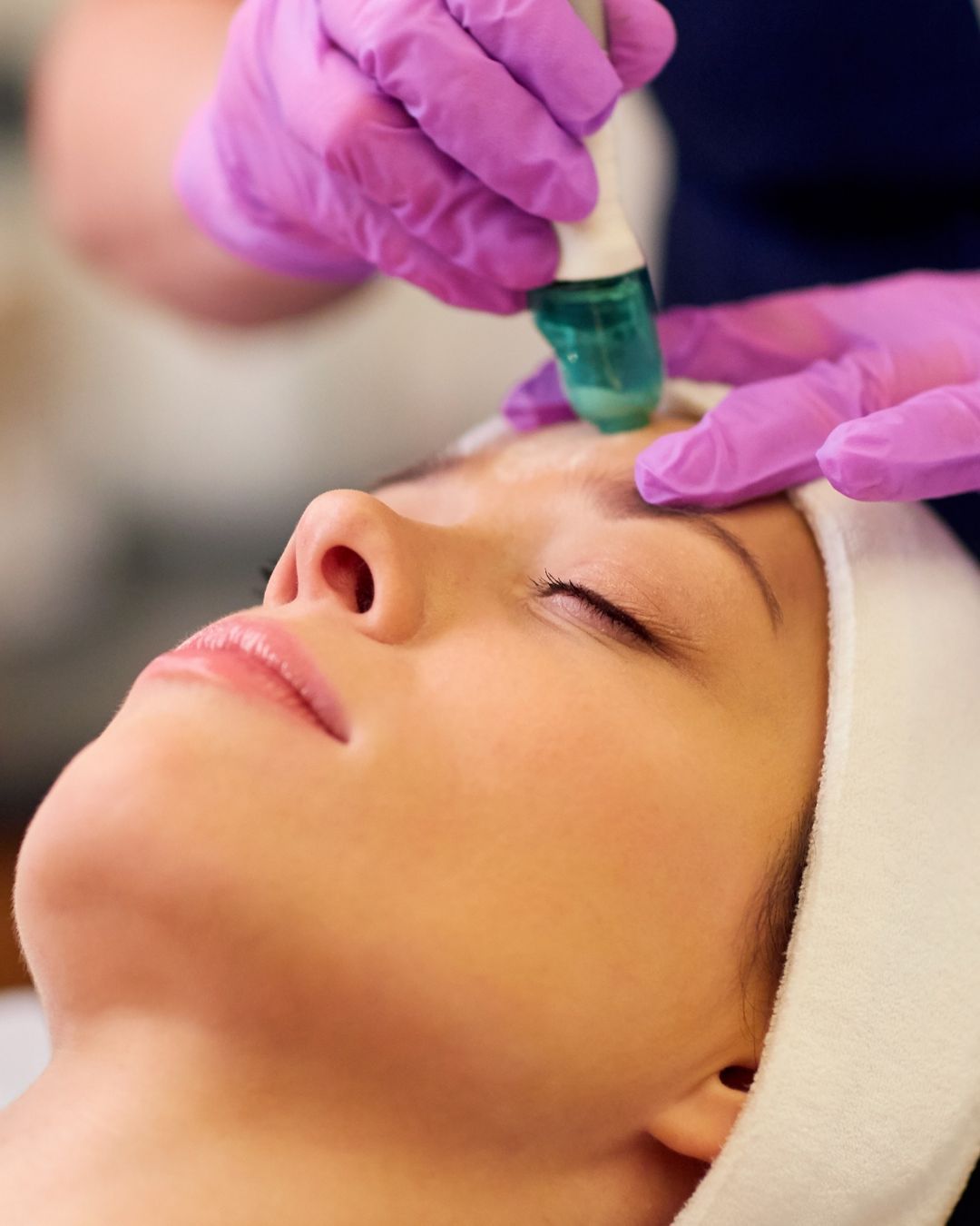 Gesichtsbehandlung bei JOLU Naturkosmetik