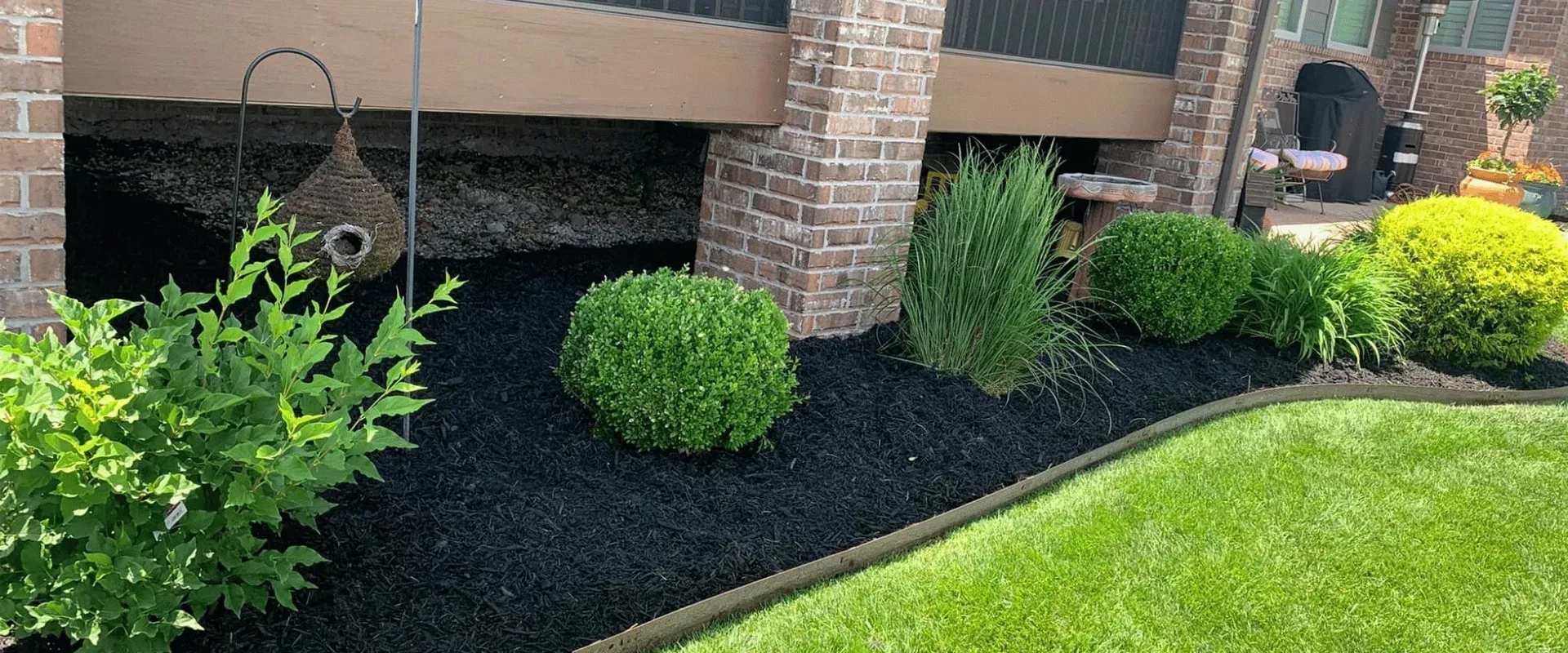 mulch installation signs springfield mo