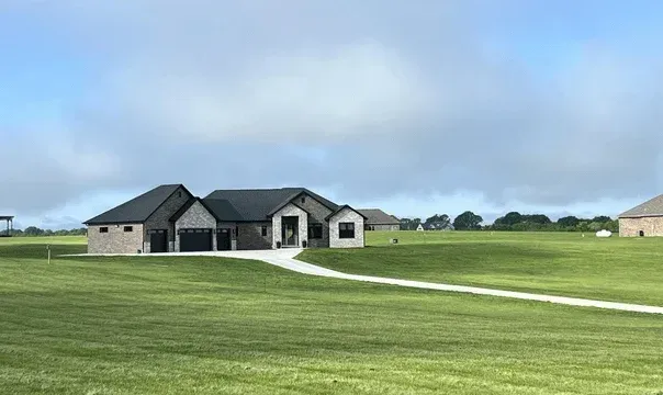 professional landscape clean up services