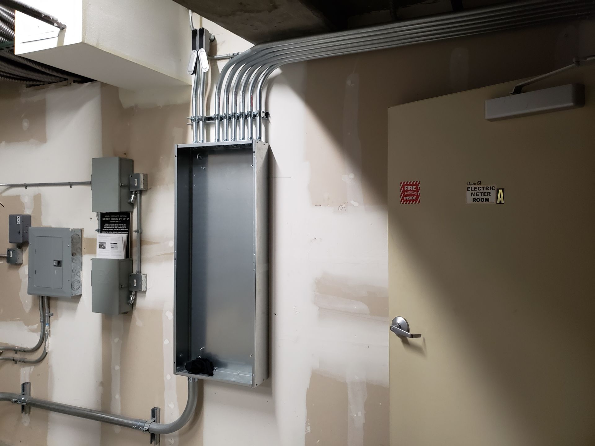 Electrician in El Cajon Advanced Electrical Innovations, Inc.