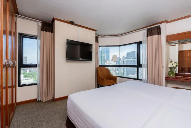 Grand Diamond Suites Hotel Bangkok - All Suites Hotel in Bangkok