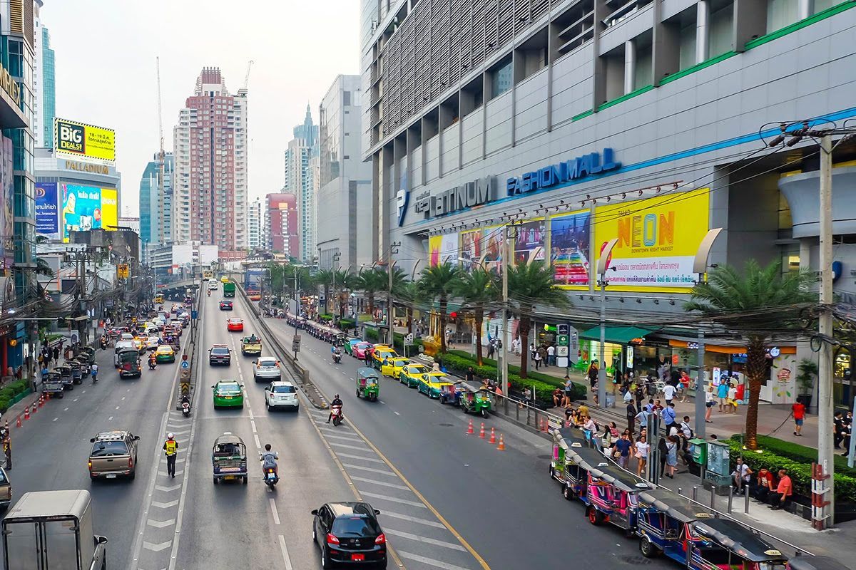 โรงแรมแกรนด์ไดมอนด์สวีทกรุงเทพ - โรงแรมใกล้แพลตนินั่ม แฟชั่นมอลล์