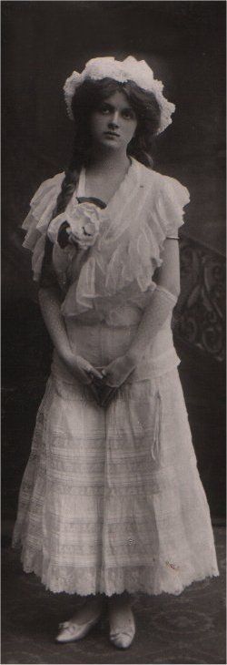 A younger Gladys Cooper - www.gladyscooper.com