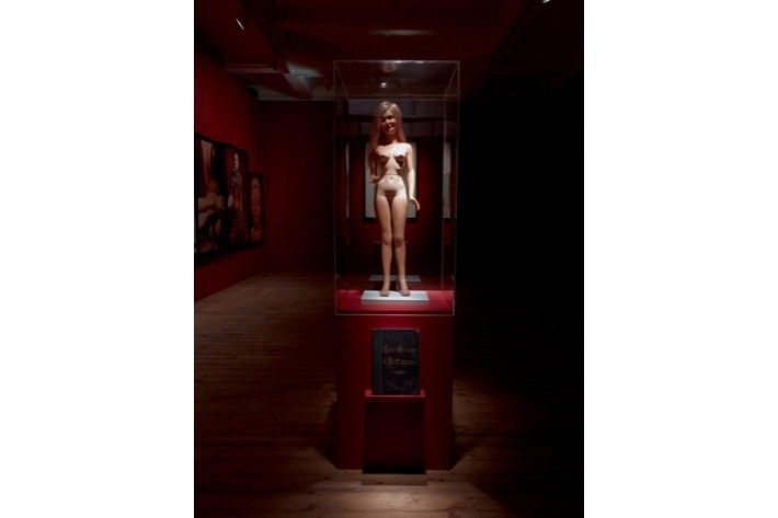 GALLERY ONE - Morton BARTLETT