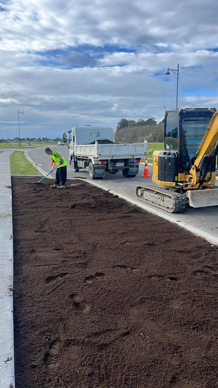 LANDSCAPING SERVICES