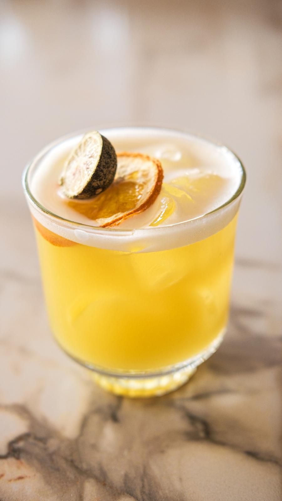 <b>Mandarin Tide</b><br>Smirnoff satsuma - orange triple sec citrus blend<br>245 kcal