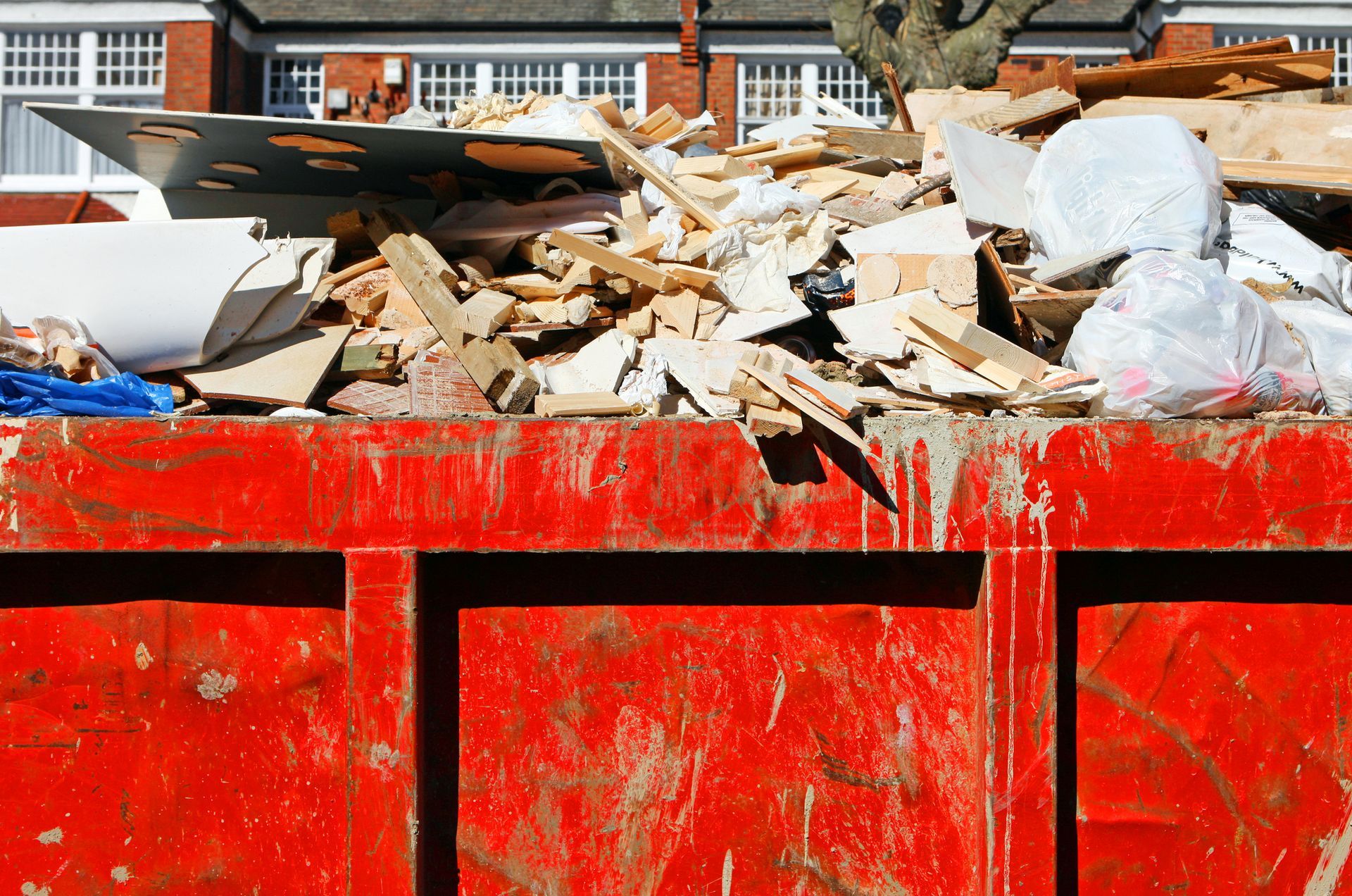 Truck Roll-Off Dumpster — Des Moines, IA — ABC Rolloff Dumpsters