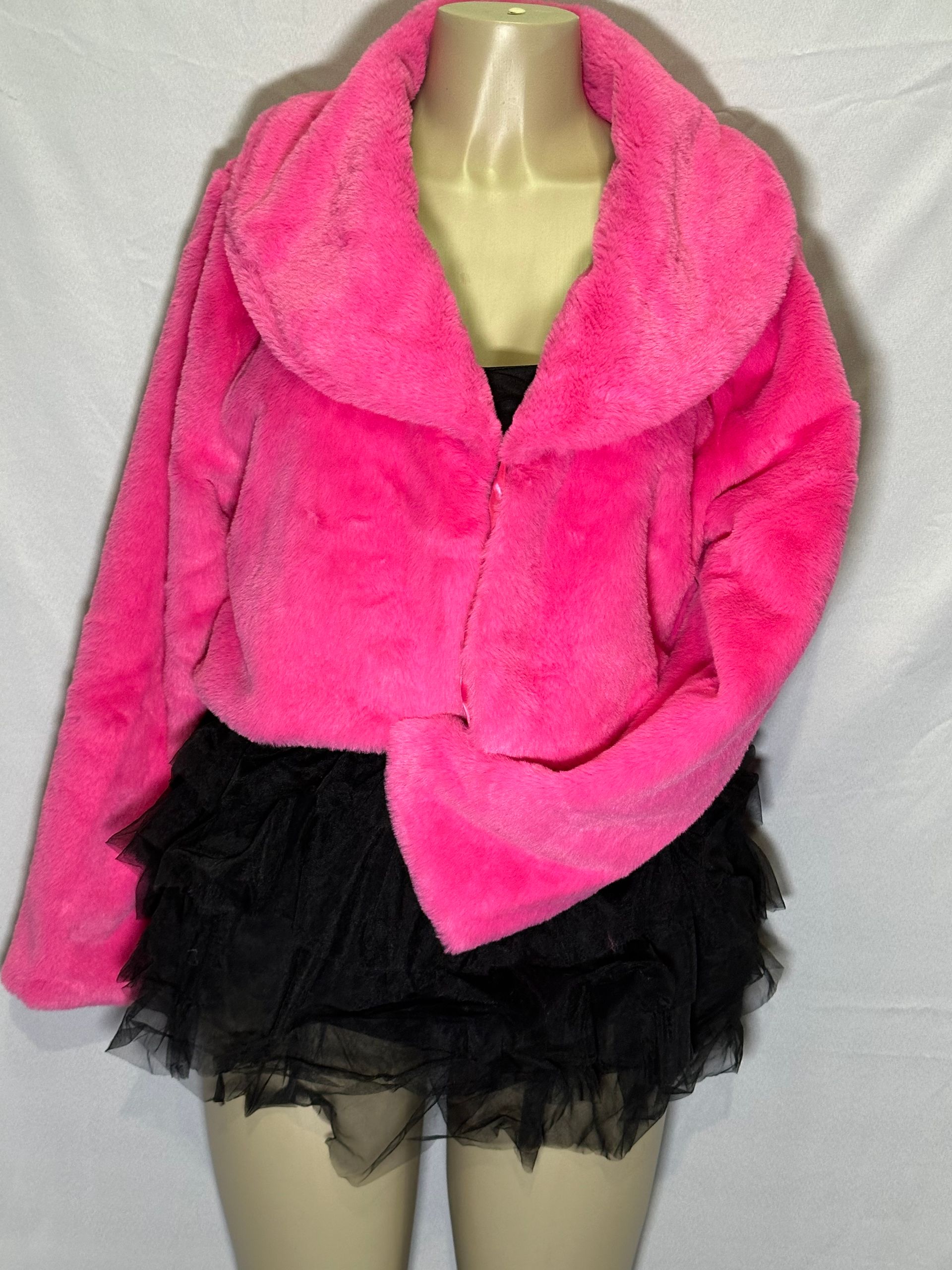 ジャケット・アウター theredthread S fur jacket short pink PINK THEREDTHREAD S FUR JACKET SHORT - メルカリ