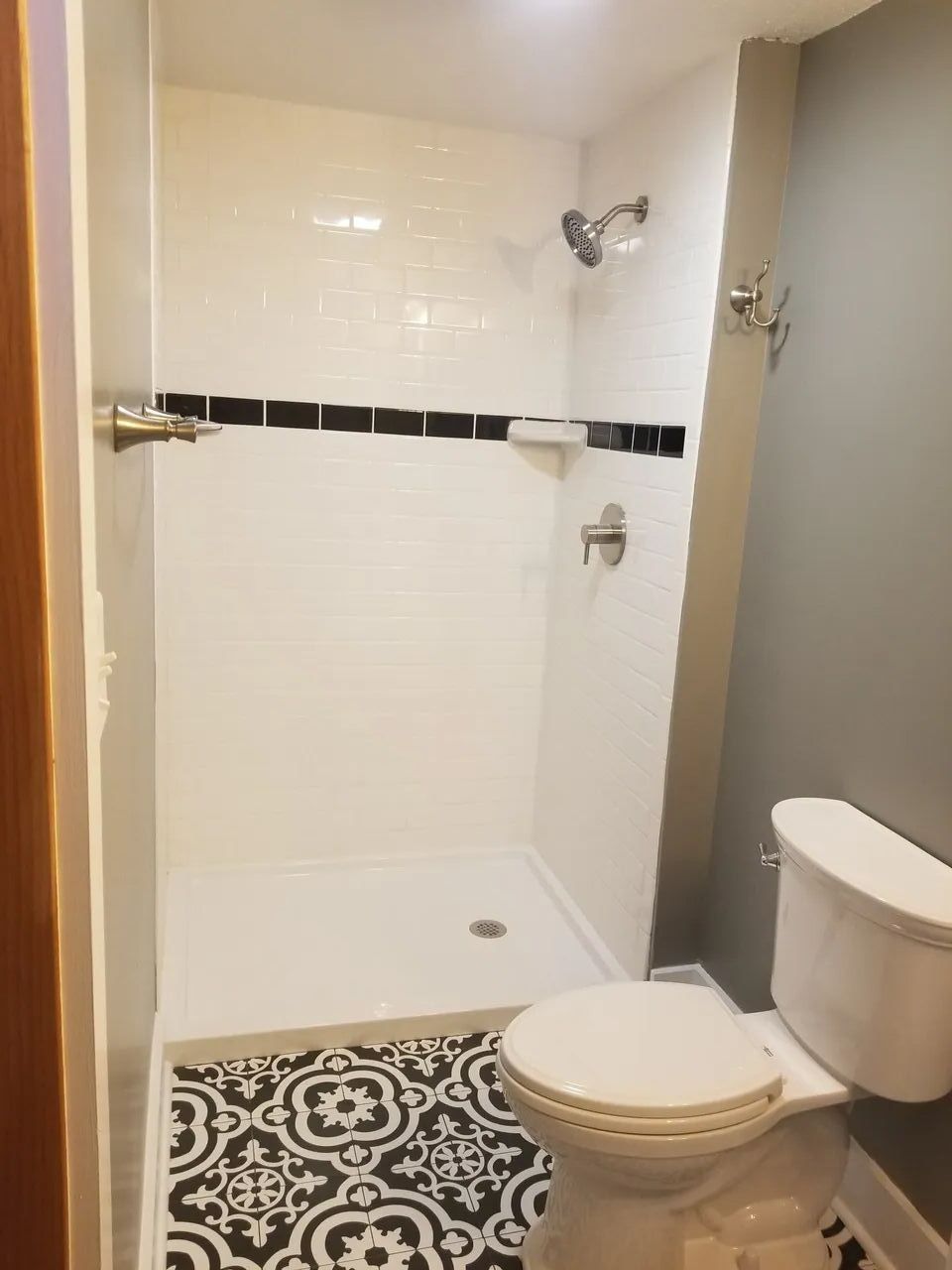 Clean Bathroom — Mansfield, OH — Tim’s Mid-Ohio Home Improvement