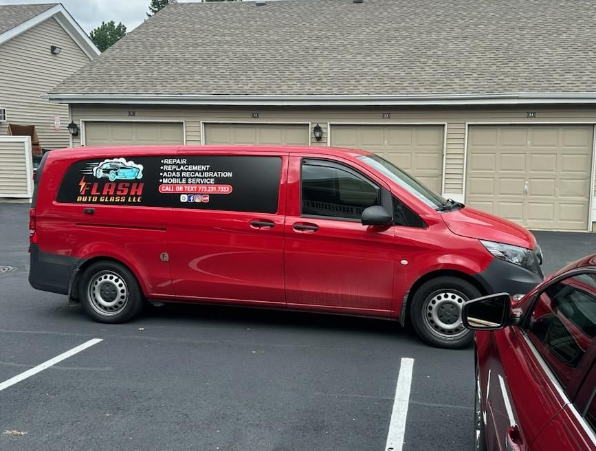 Windshield replacement service near Chicago, IL