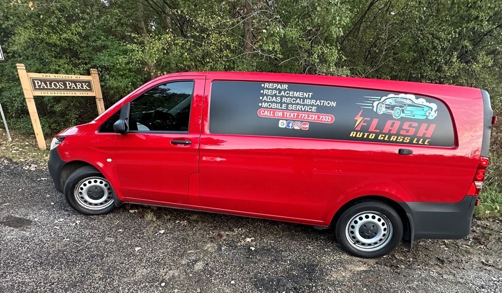 Mobile Pickup Truck Glass Repair Service in Chicago, IL Mobile Pickup Truck Glass Repair Service in Chicago, IL