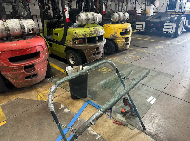 Forklift windshield replacement near Chicago, IL Forklift windshield replacement near Chicago, IL