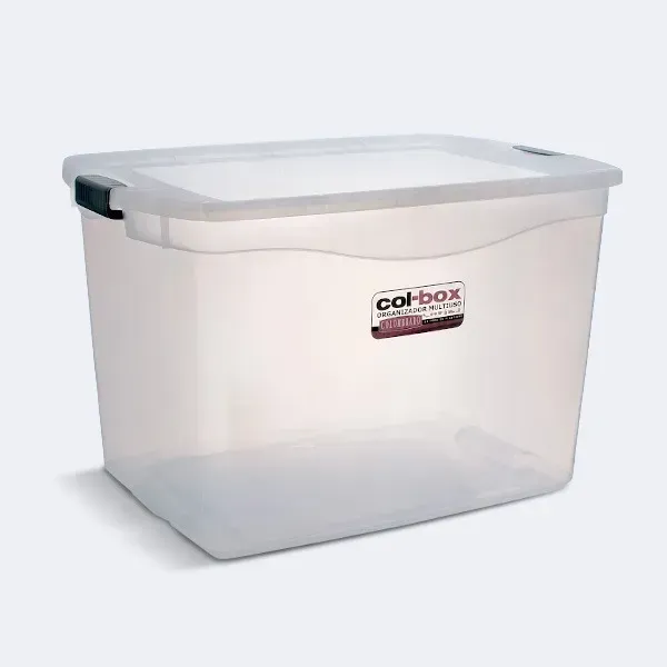 Contenedor de almacenamiento de plástico transparente con tapa gris, etiquetado con 64 cm de ancho, 45 cm de profundidad y 41 cm de alto.