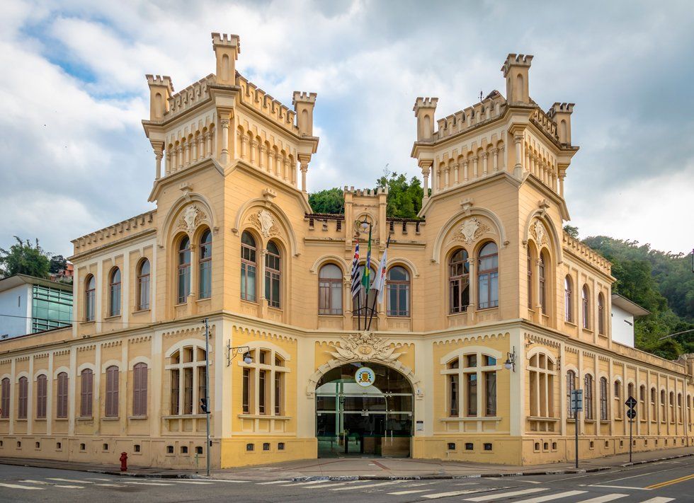A front view of Neoclassical buidling in Santos called the 'little Caslte'