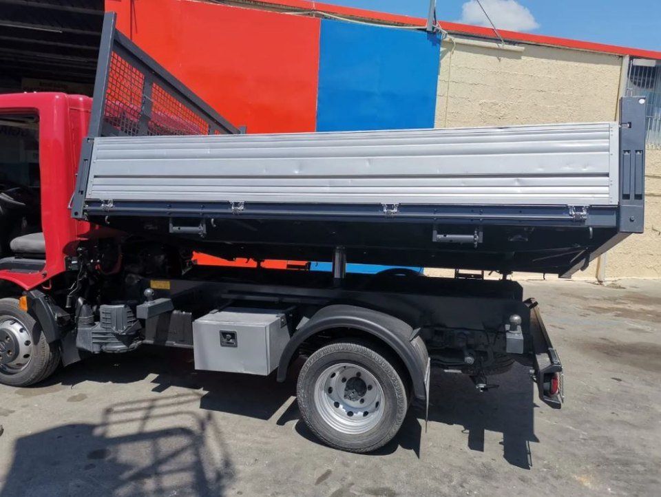 Camion scarrabile