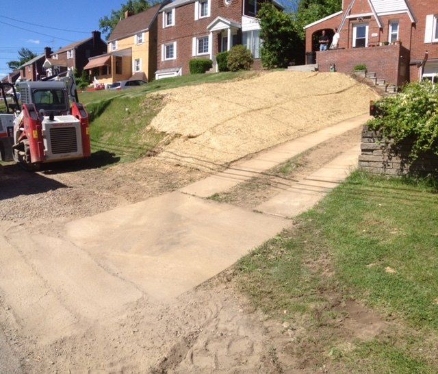 Retaining Wall Installation by J Birds
