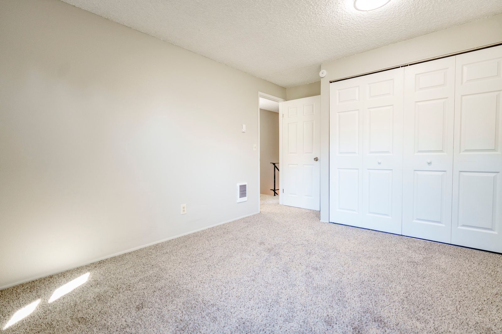 Elmwood Village indoor bedroom photograph