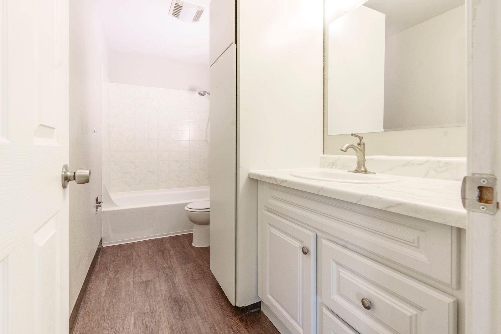 Elmwood Village indoor bathroom photograph