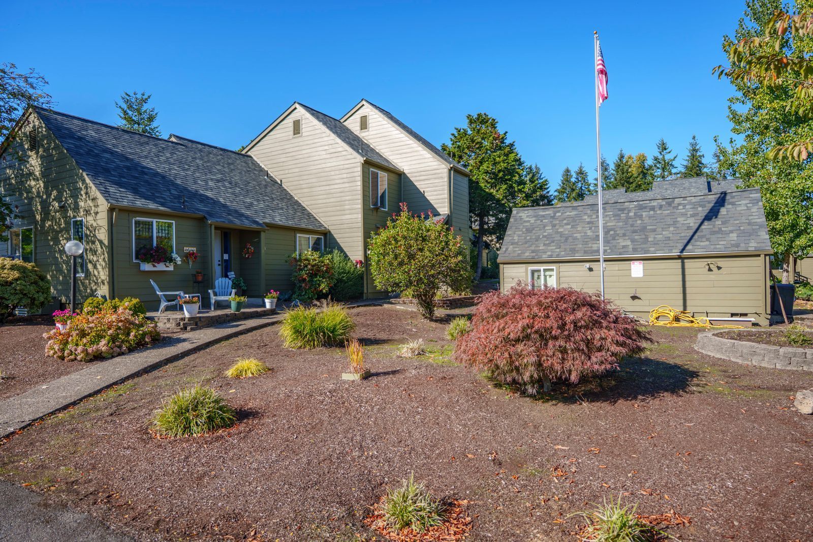 Elmwood Village outdoor photograph