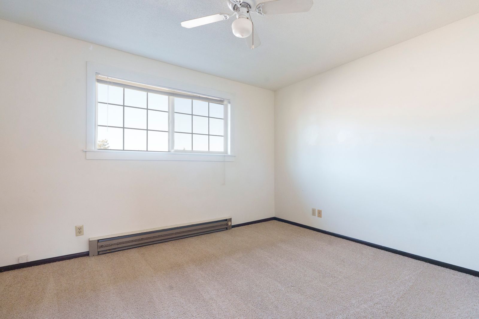 Monmouth Villas 2x1 bedroom
