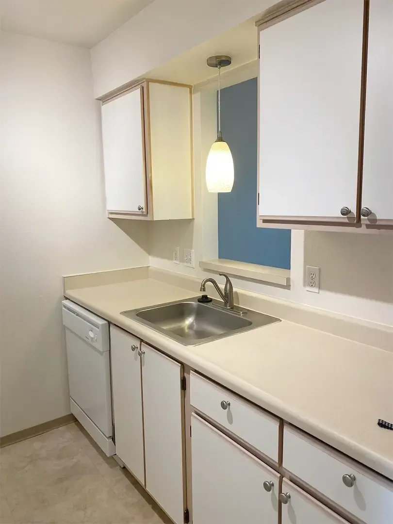 SMI Property Management - Sunrise Pointe - 3320 Jackson Street SE, Albany, OR 97322