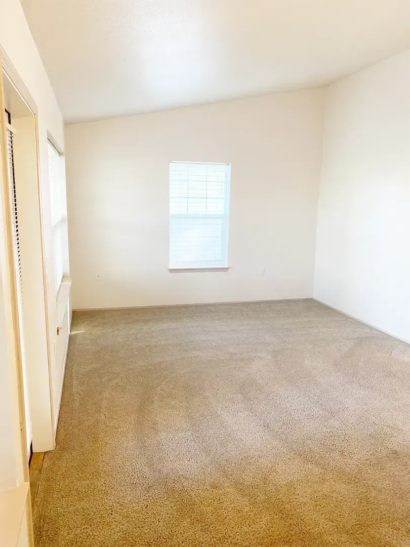 SMI Property Management - Sunrise Pointe - 3320 Jackson Street SE, Albany, OR 97322