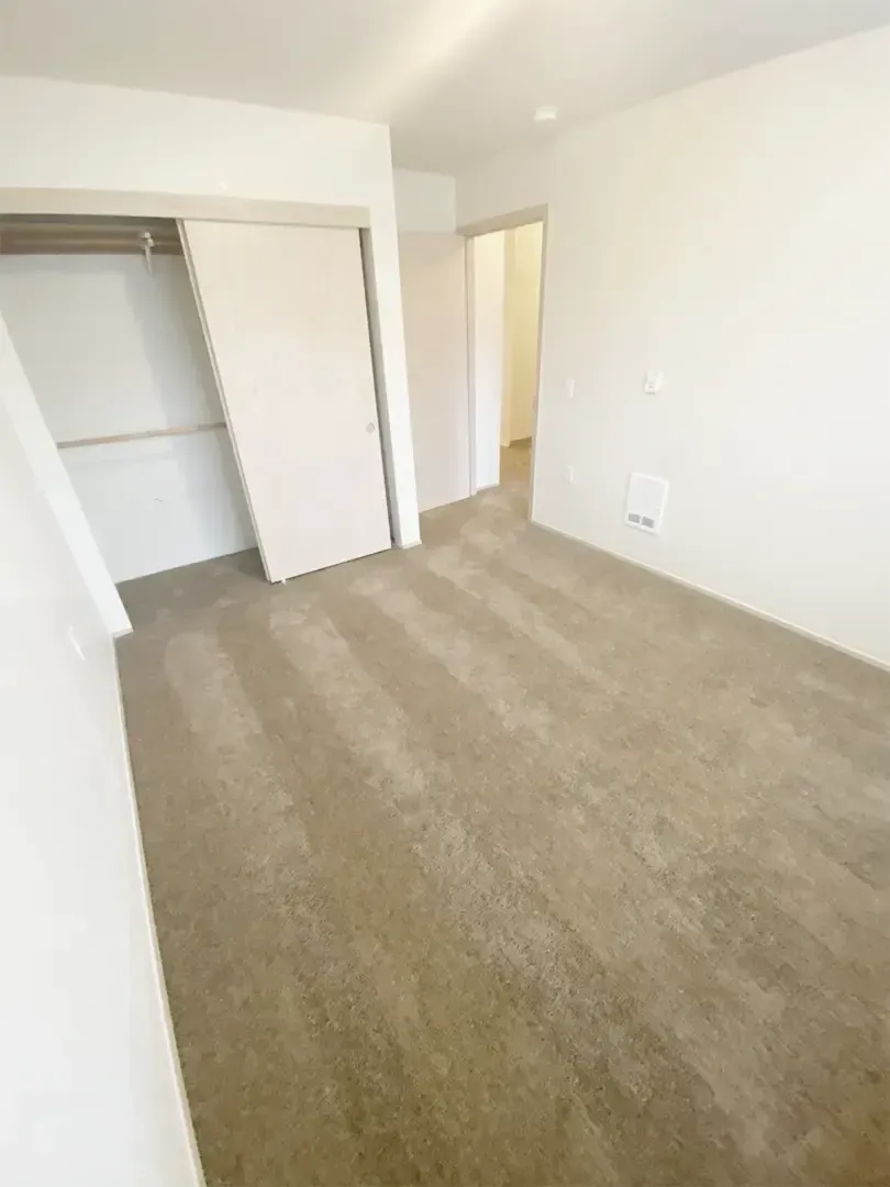 SMI Property Management - Sunrise Pointe - 3320 Jackson Street SE, Albany, OR 97322