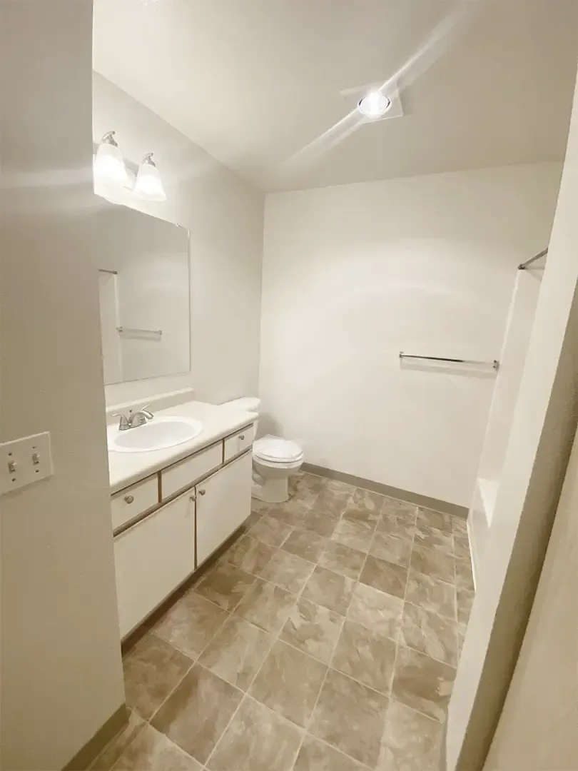 SMI Property Management - Sunrise Pointe - 3320 Jackson Street SE, Albany, OR 97322