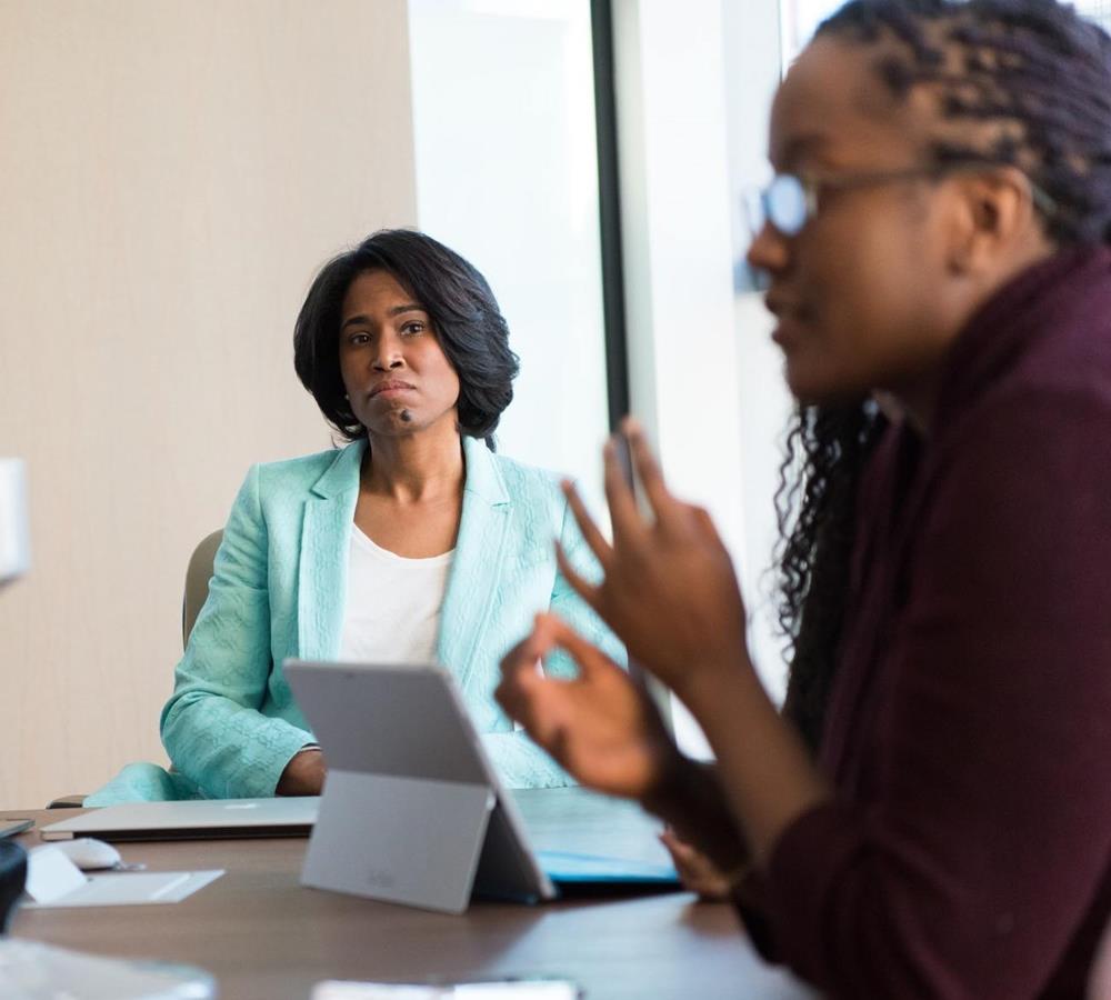 women getting advice
