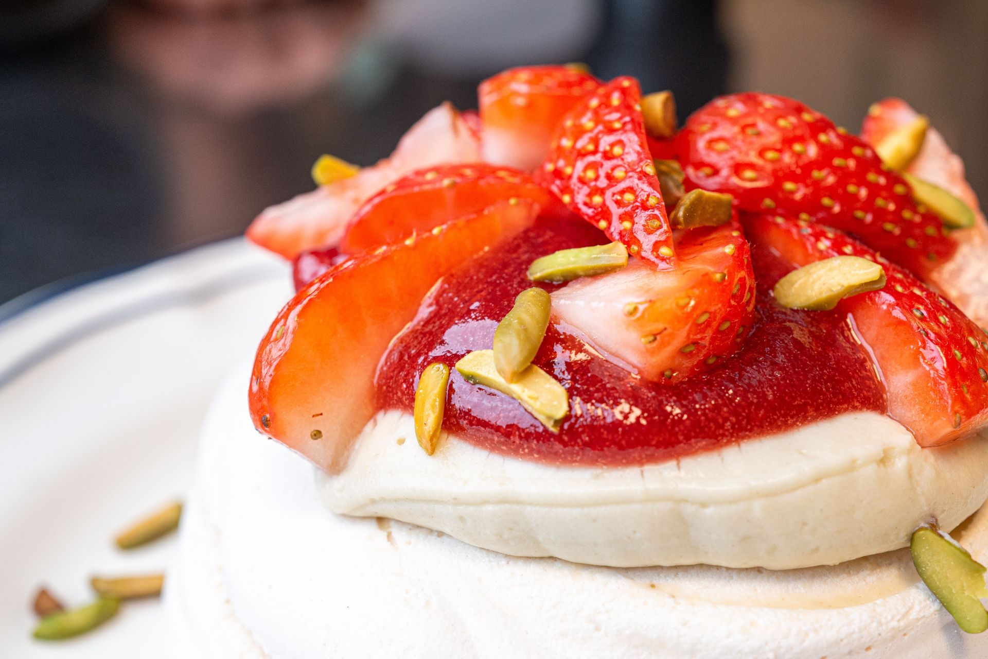 pavlova dessert 