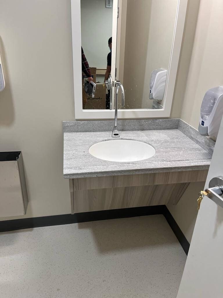 White sink
