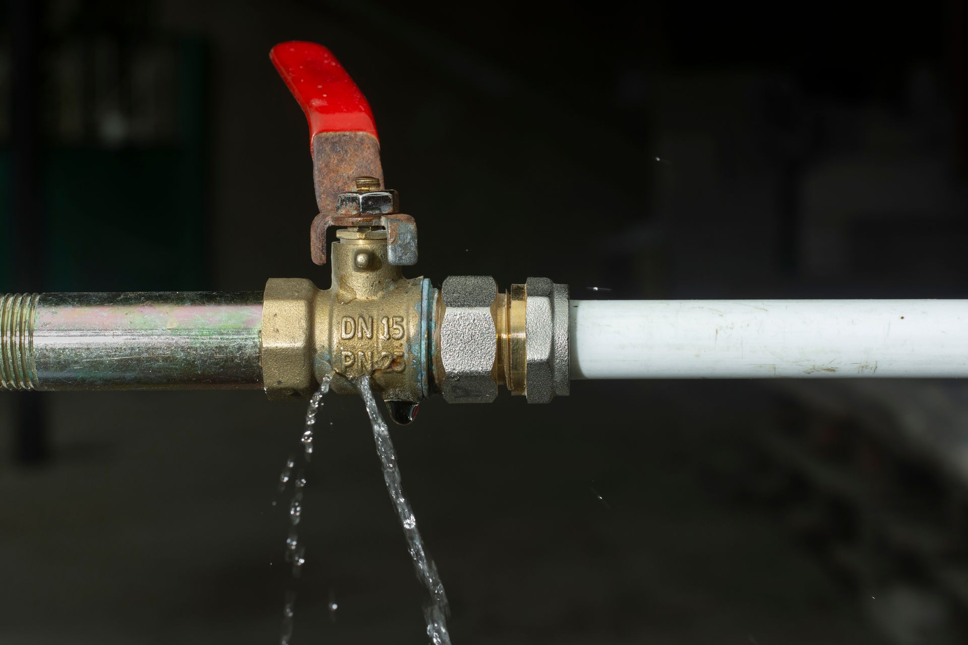 Crack on a water tap and a water leak after the spring frost. Crack on a water tap and a water leak after the spring frost.