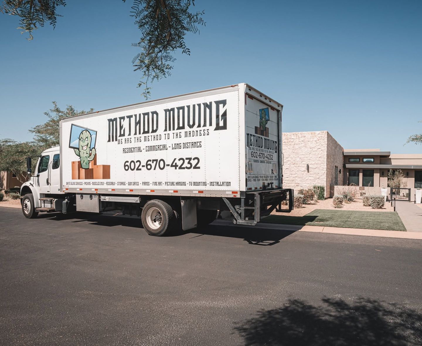 Moving truck with