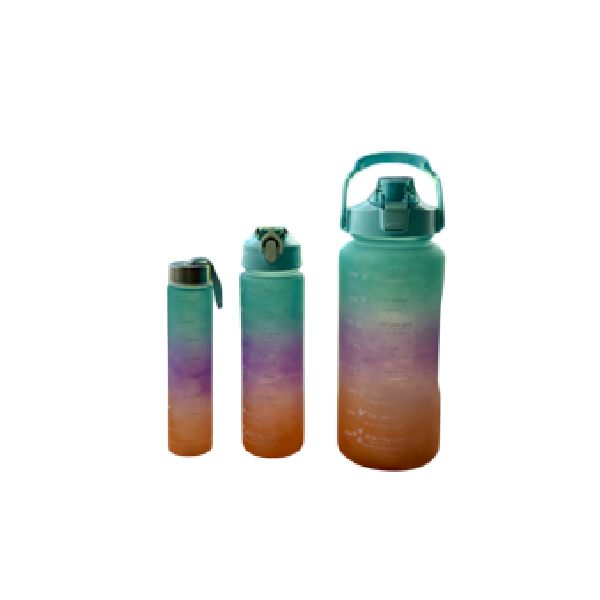 Tres botellas de agua de colores degradados de diferentes tamaños: naranja, morado y verde azulado.