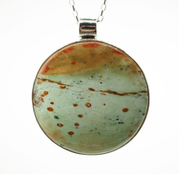 Kokopu greenstone pendant