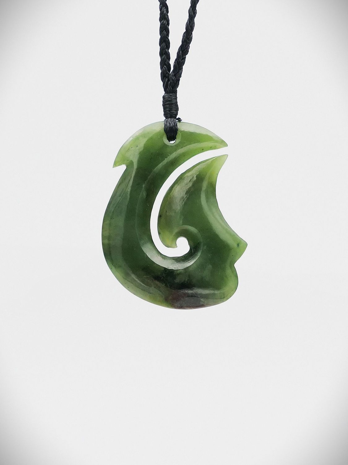 hei matau pounamu pendant