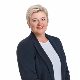Liliya P. Makhlaychuk-Sharma