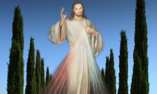Figura di Cristo tra gli alberi