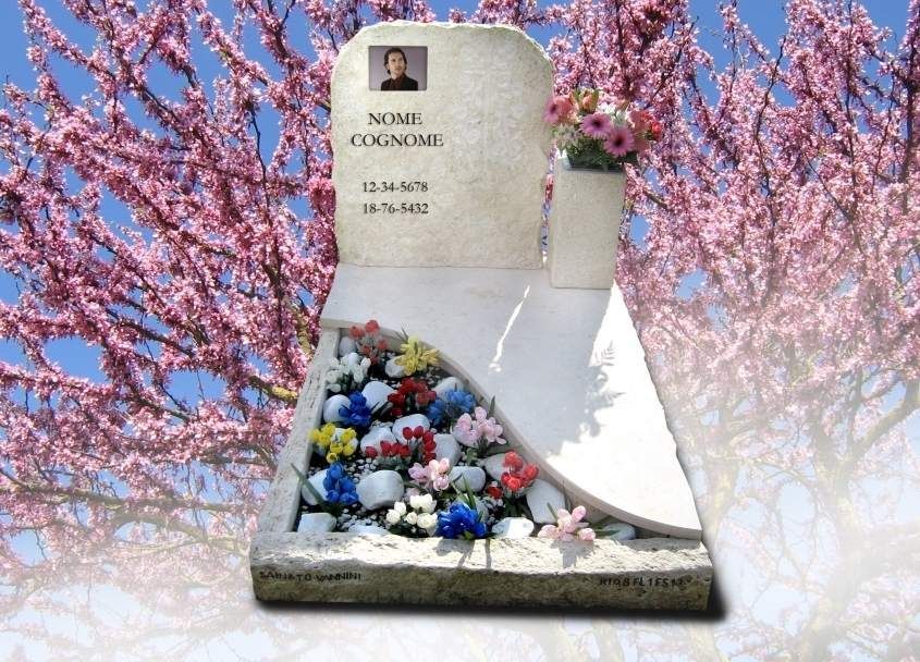 Lapide con fiori