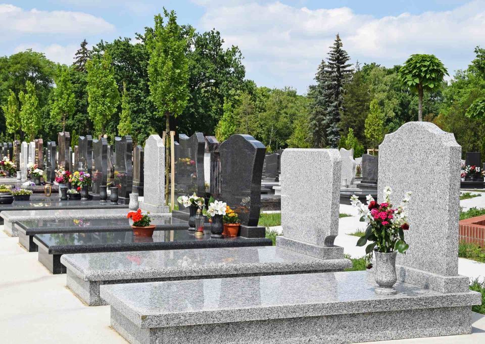 Tombe e sarcofagi
