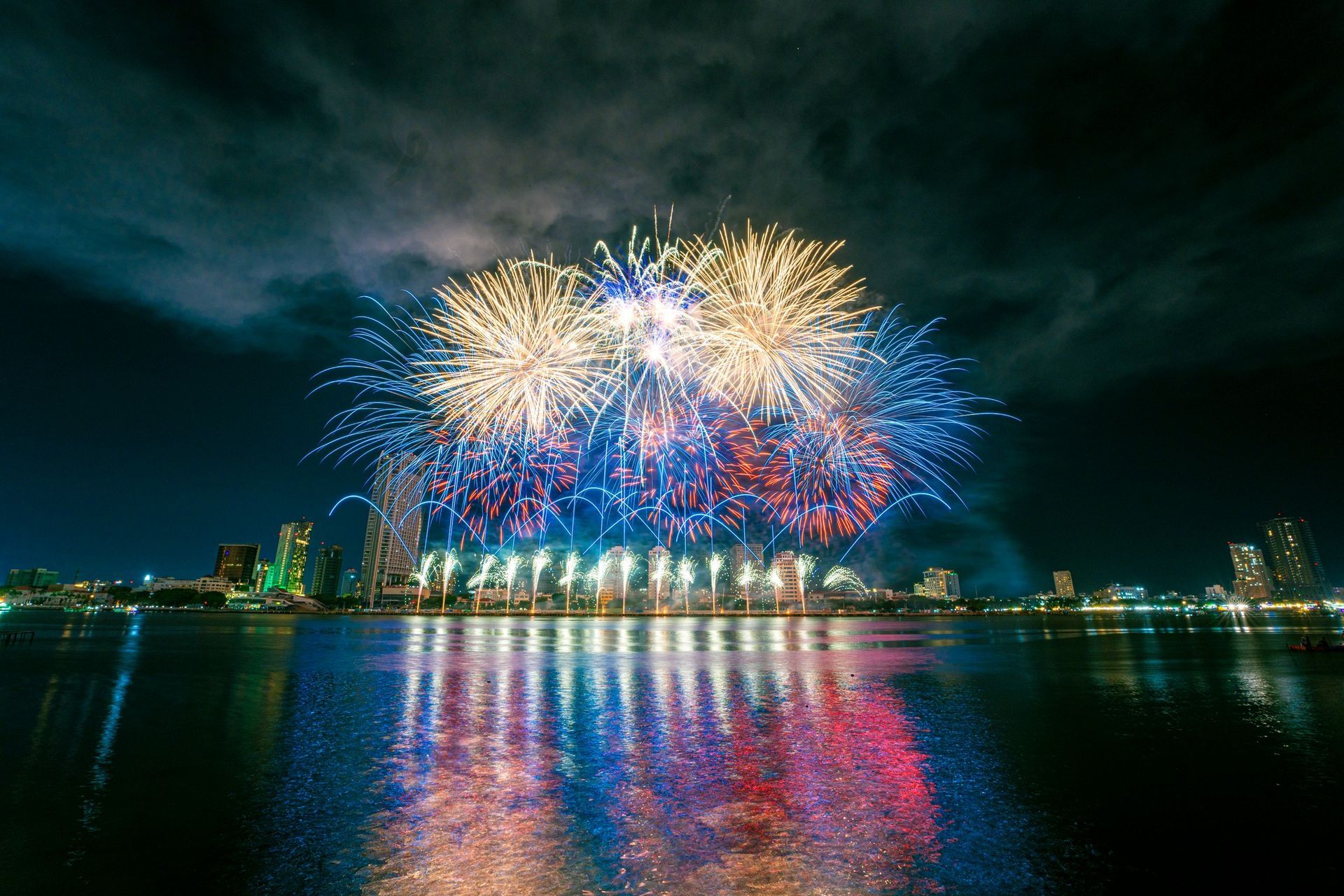 Modern luxury with the perfect vantage point for Da Nang’s most spectacular sky show.