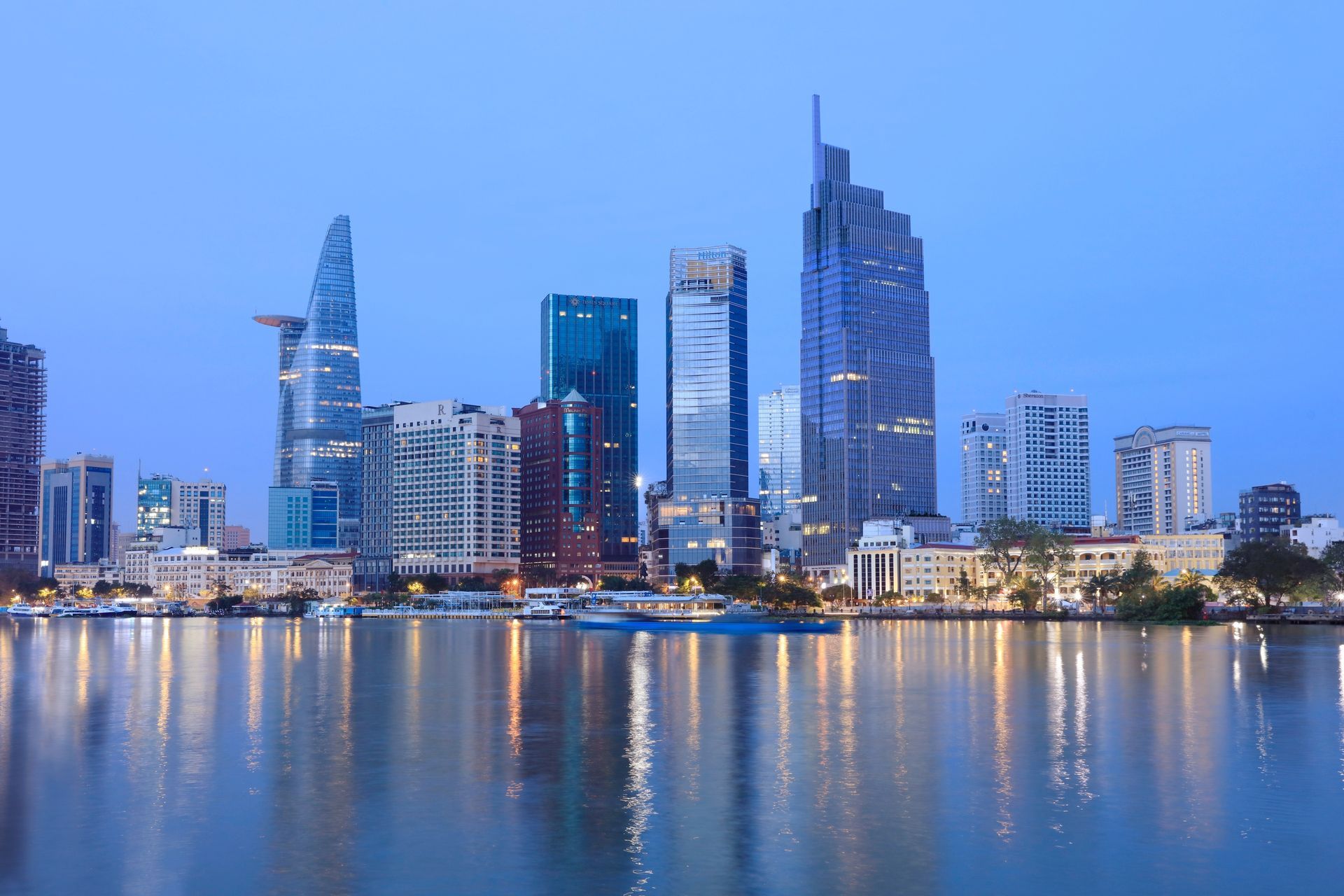 Saigon-ho-chi-minh-city-skylight