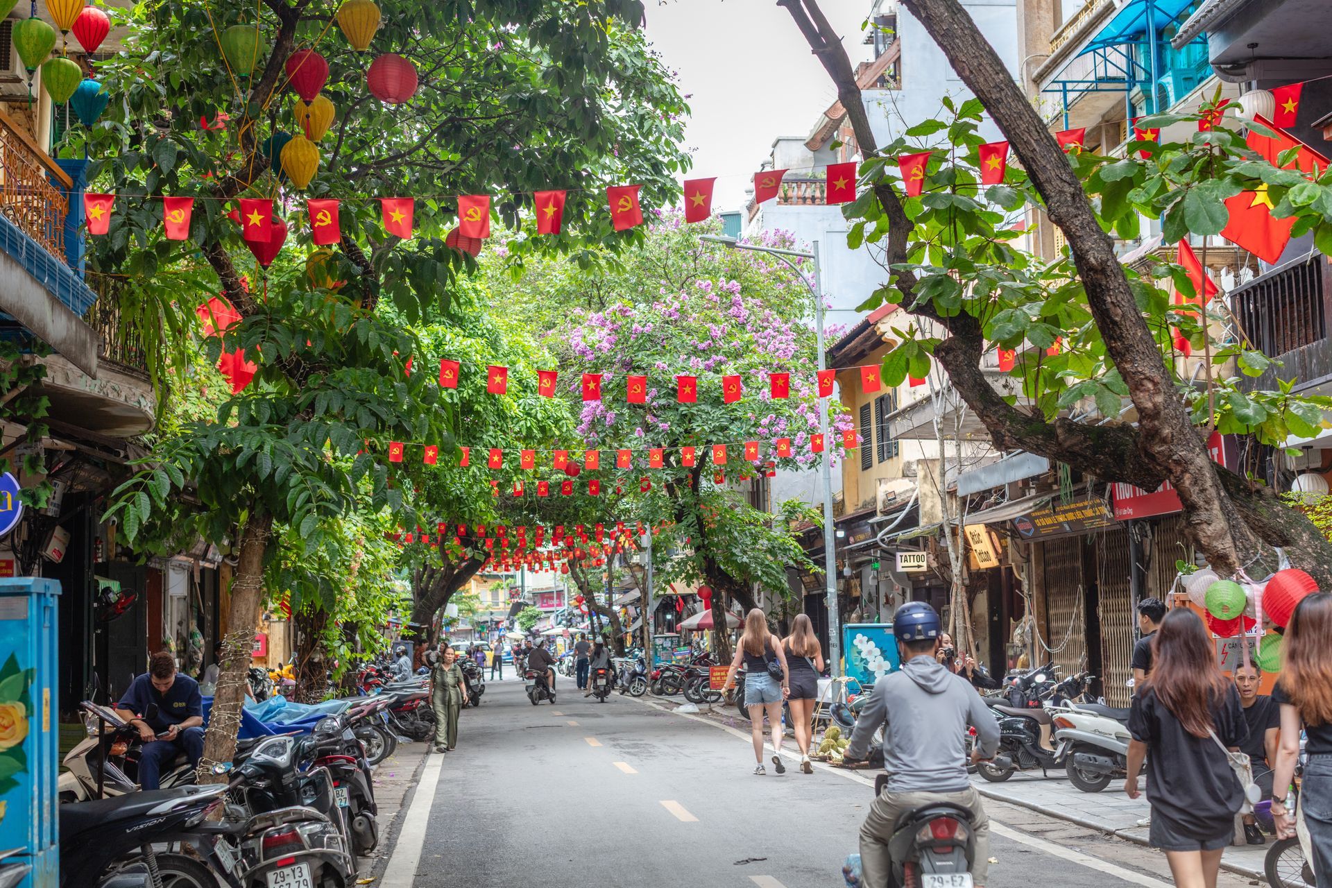 Walk around Hanoi's Old Quarter and enjoy street food