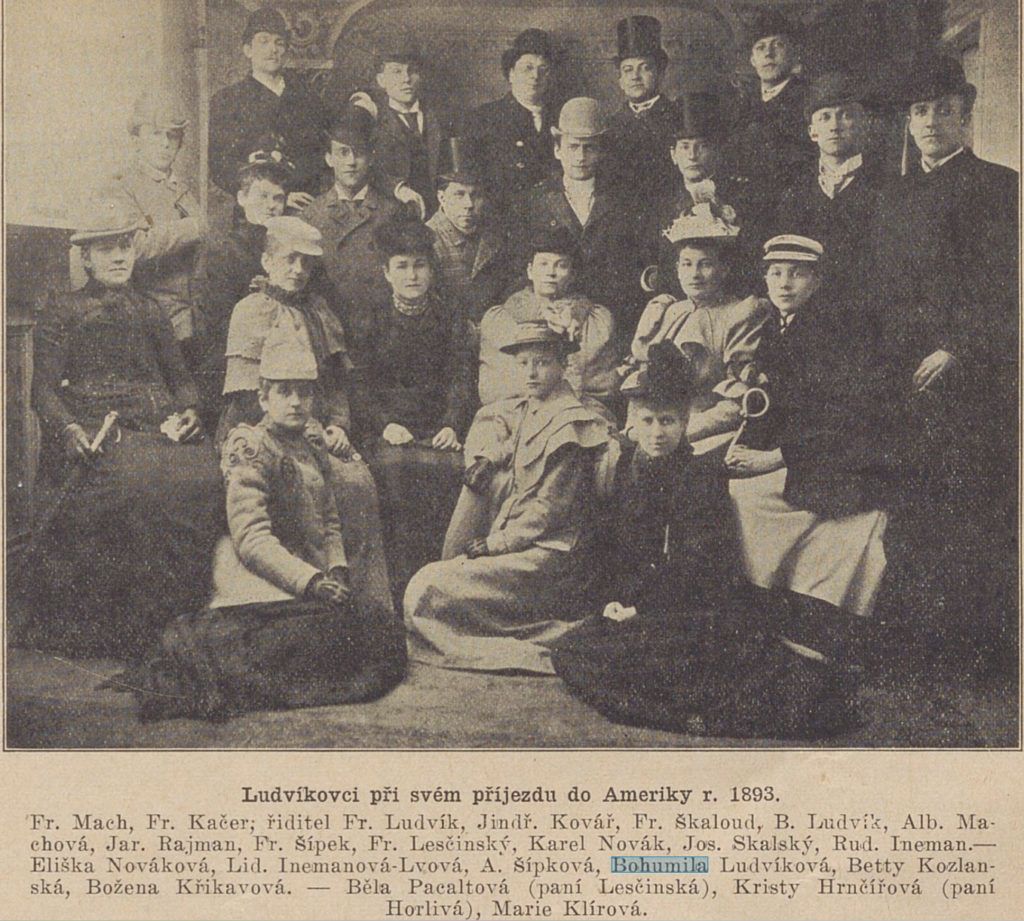 GroupPhotoLudvikovaArriveAmerika1893ZenskeListy4241913