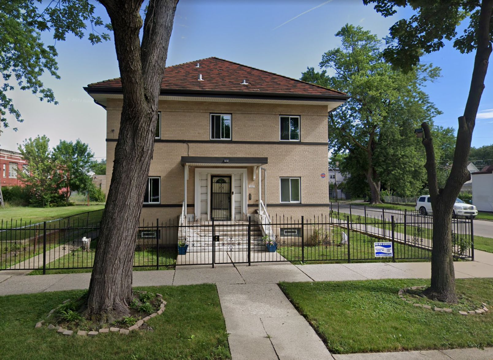HolyRosaryRectory100W108thPlaceGoogleCaptureJuly2022 HolyRosaryRectory100W108thPlaceGoogleCaptureJuly2022