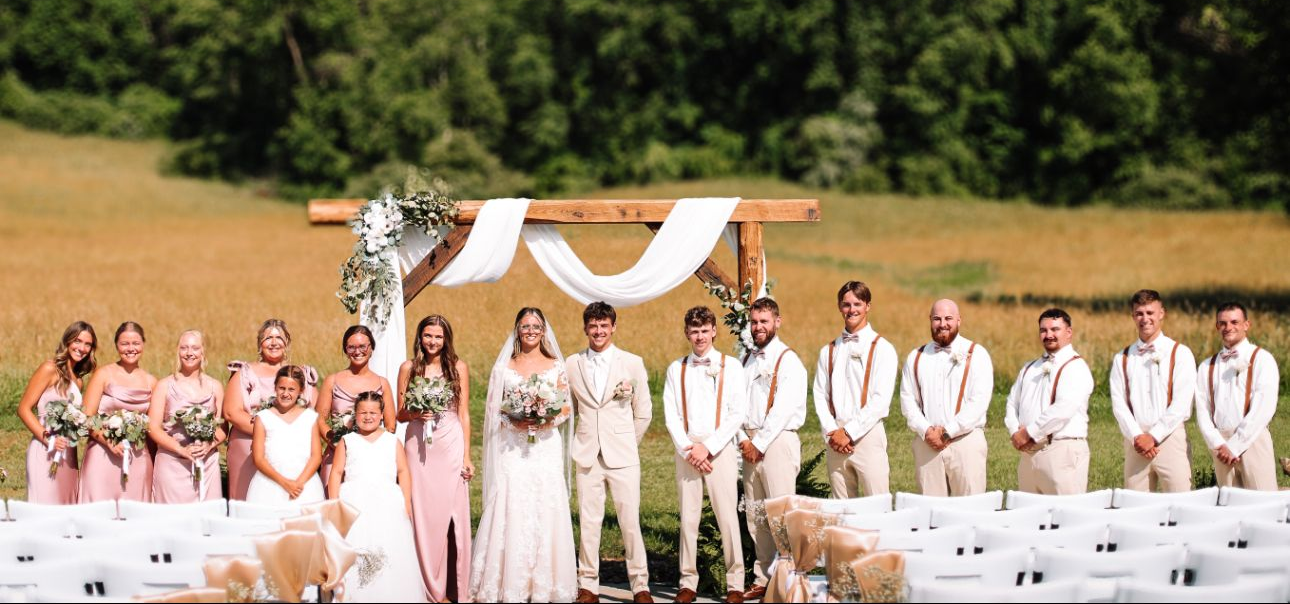 The Evergreen Wedding Barn in West Virginia | Places to get married in West Virginia  | Barn Style Weddings in West Virginia