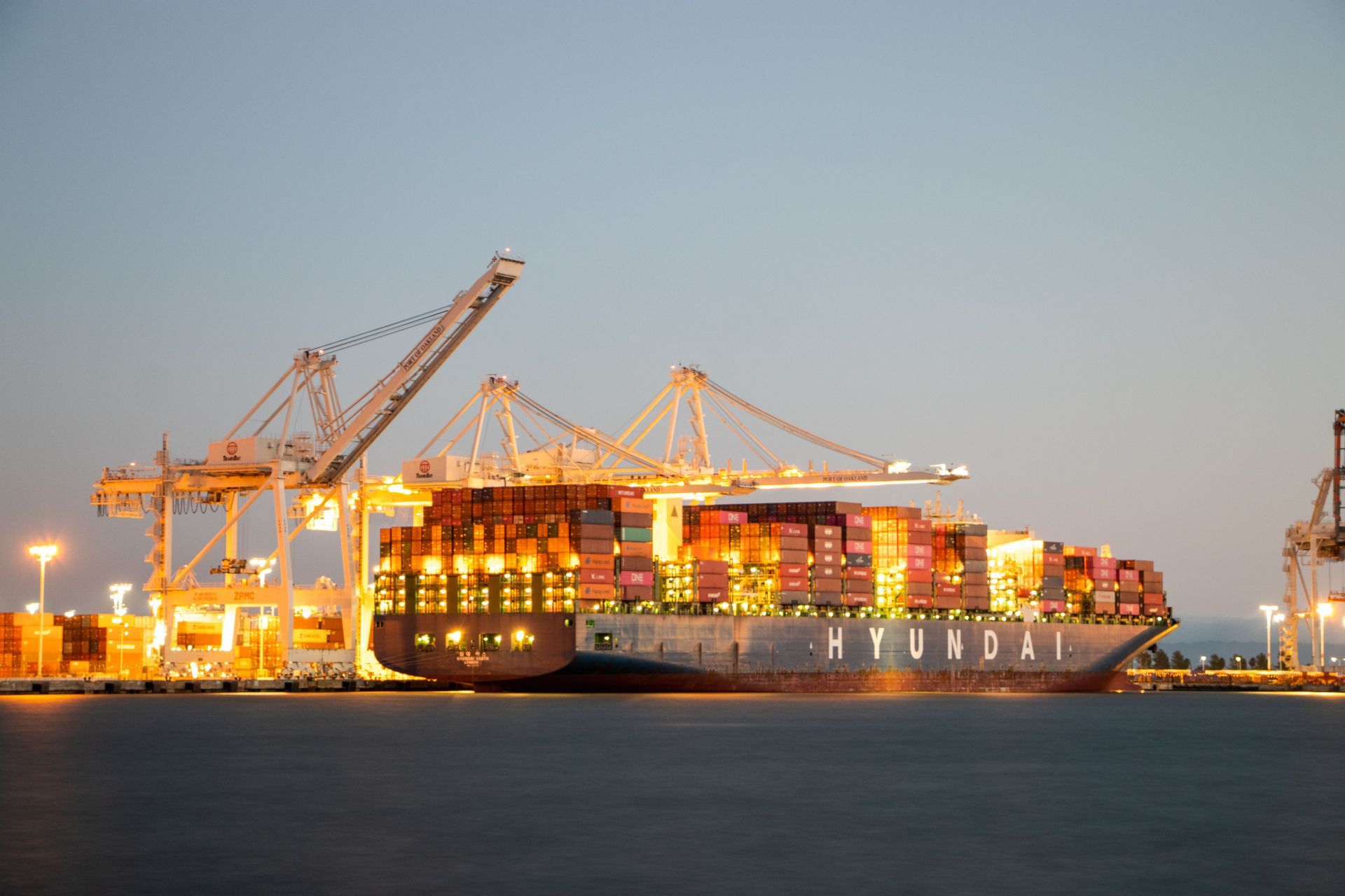 Export trading international logistics